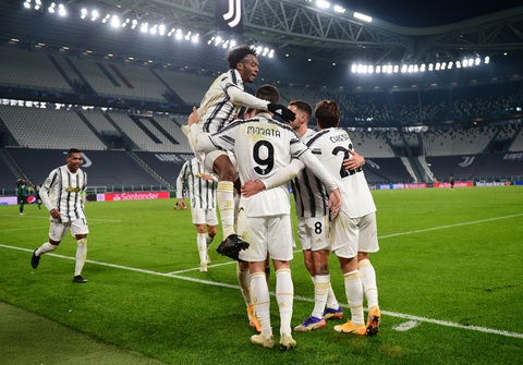 Ronaldo lập công, Juventus thắng ngược Ferencvaros, ghi tên vào vòng knock-out - Ảnh 3. Ronaldo lập công, Juventus thắng ngược Ferencvaros, ghi tên vào vòng knock-out - Ảnh 3.