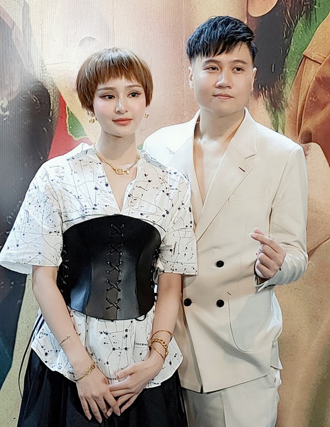 Hiền Hồ: Ai cũng chạy theo niềm vui thì ai sẽ hát về nỗi buồn? - Ảnh 2. Hiền Hồ: Ai cũng chạy theo niềm vui thì ai sẽ hát về nỗi buồn? - Ảnh 2.