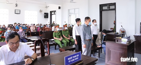 Đi Thái Lan làm giả con dấu, về nước làm giả 238 hồ sơ đất đai, lãnh hơn 6 năm tù - Ảnh 1. Đi Thái Lan làm giả con dấu, về nước làm giả 238 hồ sơ đất đai, lãnh hơn 6 năm tù - Ảnh 1.