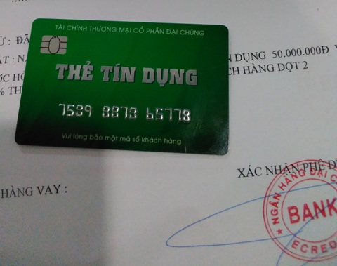 Rộ chiêu lừa phát hành thẻ tín dụng giả để chiếm đoạt tiền - Ảnh 1. Rộ chiêu lừa phát hành thẻ tín dụng giả để chiếm đoạt tiền - Ảnh 1.