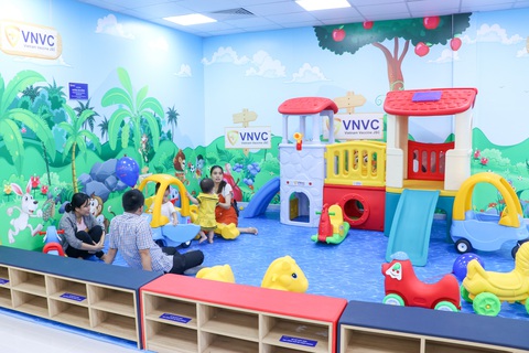 Khai trương Trung tâm Tiêm chủng VNVC Quy Nhơn - Ảnh 5. Khai trương Trung tâm Tiêm chủng VNVC Quy Nhơn - Ảnh 5.