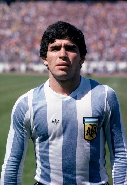 Sự nghiệp vĩ đại của Maradona qua ảnh - Ảnh 2. Sự nghiệp vĩ đại của Maradona qua ảnh - Ảnh 2.