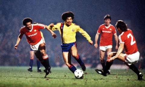 Sự nghiệp vĩ đại của Maradona qua ảnh - Ảnh 7. Sự nghiệp vĩ đại của Maradona qua ảnh - Ảnh 7.