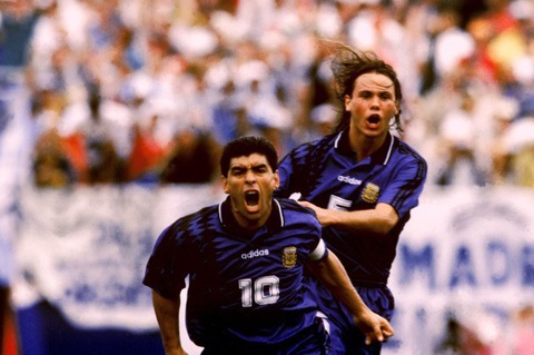 Sự nghiệp vĩ đại của Maradona qua ảnh - Ảnh 15. Sự nghiệp vĩ đại của Maradona qua ảnh - Ảnh 15.