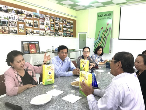 Chủ tịch Quốc hội: Không để xảy ra tình trạng giả gạo thơm ST25 ngon nhất thế giới - Ảnh 1. Chủ tịch Quốc hội: Không để xảy ra tình trạng giả gạo thơm ST25 ngon nhất thế giới - Ảnh 1.