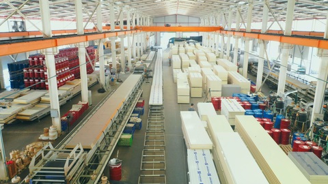 Thăm nhà máy sản xuất ‘vật liệu xanh’ - Ảnh 3. Thăm nhà máy sản xuất ‘vật liệu xanh’ - Ảnh 3.