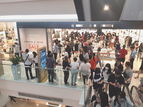 Black Friday: ưu đãi khủng mua hàng online, thanh toán thẻ - Ảnh 1. Black Friday: ưu đãi khủng mua hàng online, thanh toán thẻ - Ảnh 1.
