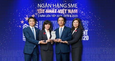 BIDV tiếp tục là ‘Ngân hàng SME tốt nhất Việt Nam’ - Ảnh 1. BIDV tiếp tục là ‘Ngân hàng SME tốt nhất Việt Nam’ - Ảnh 1.