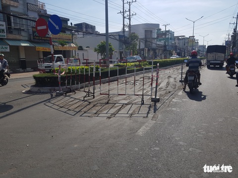 Quốc lộ 91 sẽ làm cuốn chiếu để không ùn tắc giao thông - Ảnh 1. Quốc lộ 91 sẽ làm cuốn chiếu để không ùn tắc giao thông - Ảnh 1.