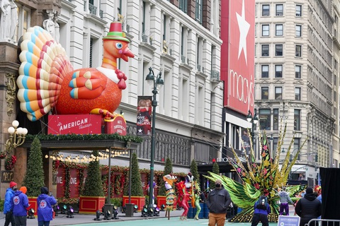 Người New York thưởng thức diễu hành lễ Tạ ơn một cách rất khác - Ảnh 5. Người New York thưởng thức diễu hành lễ Tạ ơn một cách rất khác - Ảnh 5.