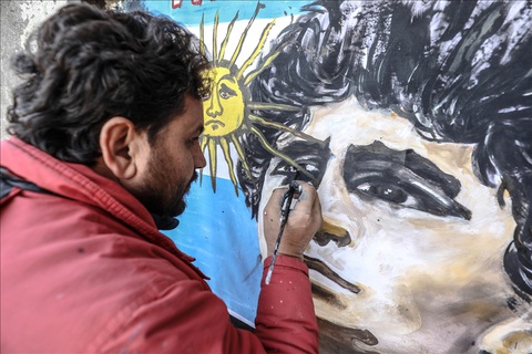 Maradona khiến mặt trời rơi lệ qua tài năng của nghệ sĩ graffiti nổi tiếng - Ảnh 4. Maradona khiến mặt trời rơi lệ qua tài năng của nghệ sĩ graffiti nổi tiếng - Ảnh 4.