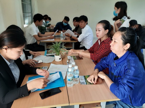 Người hưởng trợ cấp thất nghiệp giảm, thị trường lao động ấm dần - Ảnh 1. Người hưởng trợ cấp thất nghiệp giảm, thị trường lao động ấm dần - Ảnh 1.
