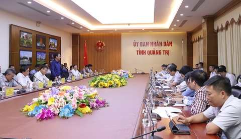 Đoàn công tác của EVN làm việc với UBND tỉnh Quảng Trị - Ảnh 1. Đoàn công tác của EVN làm việc với UBND tỉnh Quảng Trị - Ảnh 1.