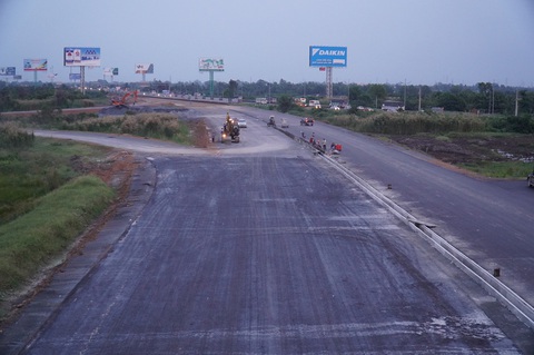 Cao tốc Trung Lương - Mỹ Thuận sẽ cho xe chạy một chiều dịp tết - Ảnh 3. Cao tốc Trung Lương - Mỹ Thuận sẽ cho xe chạy một chiều dịp tết - Ảnh 3.