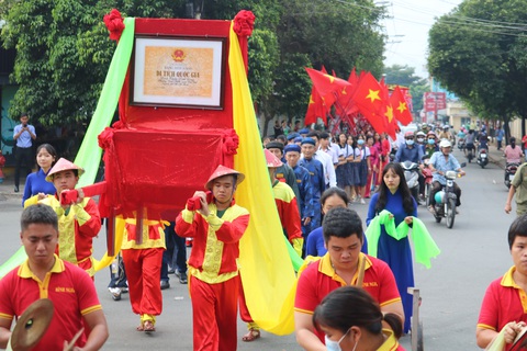 Đình thần Linh Đông tiếp nhận bằng xếp hạng di tích quốc gia - Ảnh 2. Đình thần Linh Đông tiếp nhận bằng xếp hạng di tích quốc gia - Ảnh 2.