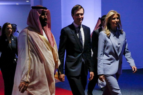 Con rể ông Trump tới Trung Đông, có màn hòa giải ấn tượng phút chót? - Ảnh 1. Con rể ông Trump tới Trung Đông, có màn hòa giải ấn tượng phút chót? - Ảnh 1.