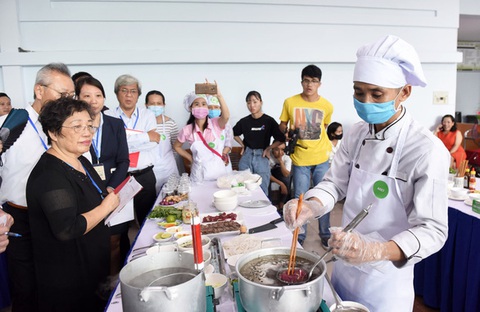 Sắp đóng cổng bình chọn 10 thương hiệu Phở được yêu thích năm 2020 - Ảnh 4. Sắp đóng cổng bình chọn 10 thương hiệu Phở được yêu thích năm 2020 - Ảnh 4.
