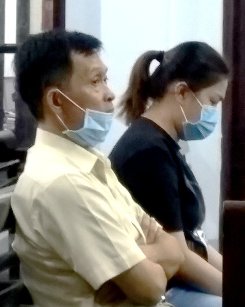 Cựu giám đốc Sở Ngoại vụ Khánh Hòa bị đề nghị 10-12 năm tù - Ảnh 1. Cựu giám đốc Sở Ngoại vụ Khánh Hòa bị đề nghị 10-12 năm tù - Ảnh 1.