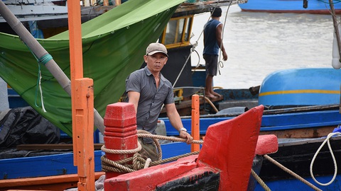 Các tỉnh miền Trung, Tây Nguyên chạy đua ứng phó bão số 10: lo nhất là mưa - Ảnh 1. Các tỉnh miền Trung, Tây Nguyên chạy đua ứng phó bão số 10: lo nhất là mưa - Ảnh 1.