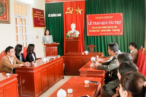 Danko Group trao Quỹ học bổng Danko cho các trường tại xã Quảng Giao, tỉnh Thanh Hóa - Ảnh 7. Danko Group trao Quỹ học bổng Danko cho các trường tại xã Quảng Giao, tỉnh Thanh Hóa - Ảnh 7.