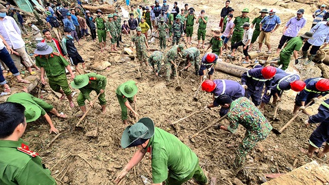 Bài học từ sạt lở Trà Leng, Phước Sơn: Quảng Nam dốc sức dời dân khỏi vùng nguy hiểm - Ảnh 1. Bài học từ sạt lở Trà Leng, Phước Sơn: Quảng Nam dốc sức dời dân khỏi vùng nguy hiểm - Ảnh 1.