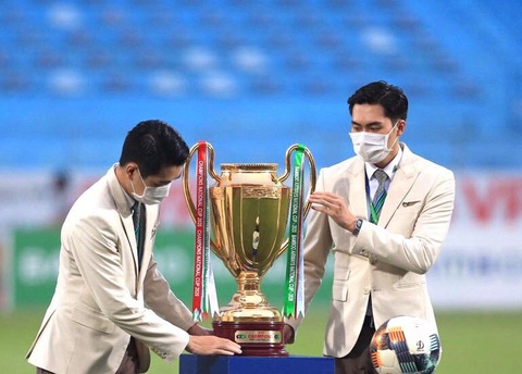 V-League 2020 có hai cúp vô địch, hai bộ huy chương - Ảnh 1. V-League 2020 có hai cúp vô địch, hai bộ huy chương - Ảnh 1.