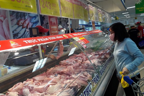 Giá các mặt hàng thiết yếu dịp tết ổn định, khuyến mãi sâu lúc cận tết - Ảnh 1. Giá các mặt hàng thiết yếu dịp tết ổn định, khuyến mãi sâu lúc cận tết - Ảnh 1.