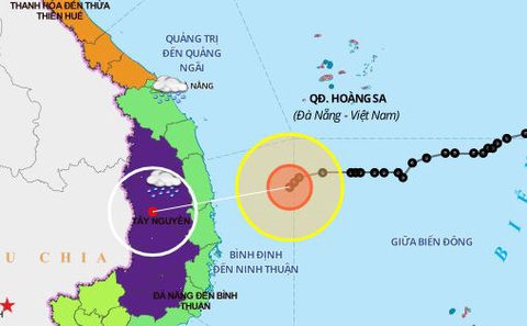 Bão số 10 yếu thành áp thấp, miền Trung có nơi mưa trên 250mm - Ảnh 1. Bão số 10 yếu thành áp thấp, miền Trung có nơi mưa trên 250mm - Ảnh 1.
