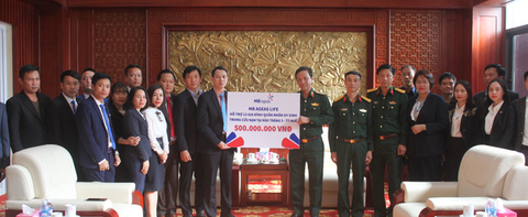 MB Ageas Life chung tay ủng hộ đồng bào lũ lụt miền Trung - Ảnh 1. MB Ageas Life chung tay ủng hộ đồng bào lũ lụt miền Trung - Ảnh 1.