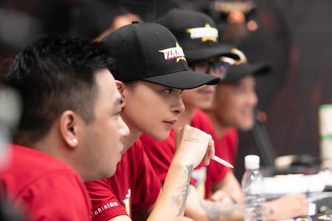 Ngô Thanh Vân kể chuyện ‘muốn làm phim hay phải lì đòn’ - Ảnh 2. Ngô Thanh Vân kể chuyện ‘muốn làm phim hay phải lì đòn’ - Ảnh 2.