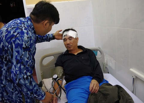 Chìm tàu chở hàng trên biển, 7 người được cứu sống, thuyền trưởng mất tích - Ảnh 2. Chìm tàu chở hàng trên biển, 7 người được cứu sống, thuyền trưởng mất tích - Ảnh 2.