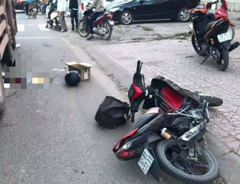 Thai phụ bị xe tải cán chết, bác sĩ mổ cứu được bé trai 36 tuần tuổi - Ảnh 1. Thai phụ bị xe tải cán chết, bác sĩ mổ cứu được bé trai 36 tuần tuổi - Ảnh 1.
