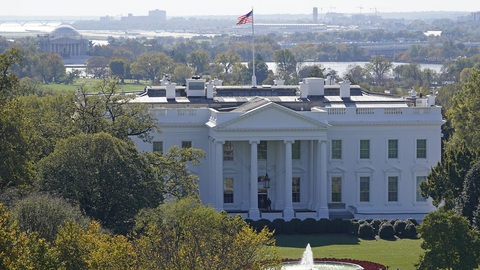 Nhà Trắng rất trống, u ám, còn ông Trump ‘đang buồn rầu và hi vọng’ - Ảnh 1. Nhà Trắng rất trống, u ám, còn ông Trump ‘đang buồn rầu và hi vọng’ - Ảnh 1.