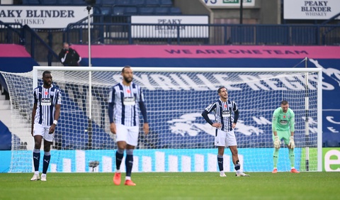 Harry Kane ghi bàn thứ 150, Tottenham vươn lên đầu bảng - Ảnh 2. Harry Kane ghi bàn thứ 150, Tottenham vươn lên đầu bảng - Ảnh 2.