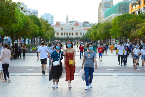Đêm nhạc kỷ niệm 47 năm ngày thống nhất đất nước tại phố đi bộ Nguyễn Huệ - Ảnh 1. Đêm nhạc kỷ niệm 47 năm ngày thống nhất đất nước tại phố đi bộ Nguyễn Huệ - Ảnh 1.