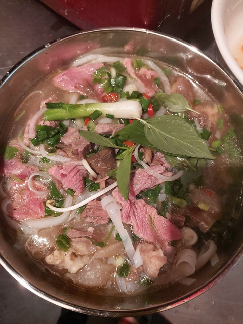Mùi ngò gai và hương phở Việt mê mẩn giữa xứ Hàn - Ảnh 2. Mùi ngò gai và hương phở Việt mê mẩn giữa xứ Hàn - Ảnh 2.