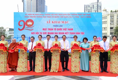 Khai mạc triển lãm ảnh MTTQ Việt Nam - nơi hội tụ sức mạnh khối đại đoàn kết dân tộc - Ảnh 1. Khai mạc triển lãm ảnh MTTQ Việt Nam - nơi hội tụ sức mạnh khối đại đoàn kết dân tộc - Ảnh 1.
