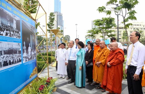 Khai mạc triển lãm ảnh MTTQ Việt Nam - nơi hội tụ sức mạnh khối đại đoàn kết dân tộc - Ảnh 2. Khai mạc triển lãm ảnh MTTQ Việt Nam - nơi hội tụ sức mạnh khối đại đoàn kết dân tộc - Ảnh 2.
