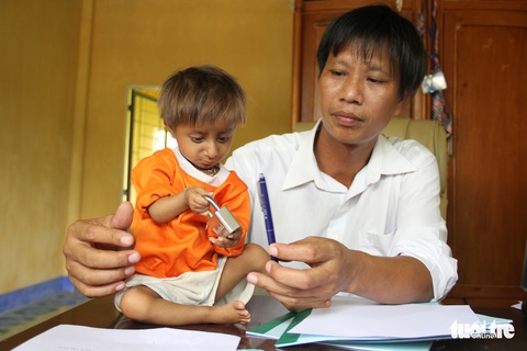 Cậu học trò tí hon K’rể đã qua đời - Ảnh 1. Cậu học trò tí hon K’rể đã qua đời - Ảnh 1.