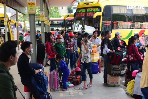 TP.HCM: Sở Giao thông vận tải yêu cầu khẩn phòng dịch COVID-19 ở bến xe, nhà ga… - Ảnh 1. TP.HCM: Sở Giao thông vận tải yêu cầu khẩn phòng dịch COVID-19 ở bến xe, nhà ga… - Ảnh 1.