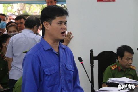 Tòa trả hồ sơ để điều tra bổ sung vụ bác sĩ bị tố hiếp dâm, đánh đập nữ điều dưỡng - Ảnh 1. Tòa trả hồ sơ để điều tra bổ sung vụ bác sĩ bị tố hiếp dâm, đánh đập nữ điều dưỡng - Ảnh 1.