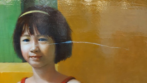 Gửi tranh đến triển lãm để rồi... bị hỏng - Ảnh 1. Gửi tranh đến triển lãm để rồi... bị hỏng - Ảnh 1.
