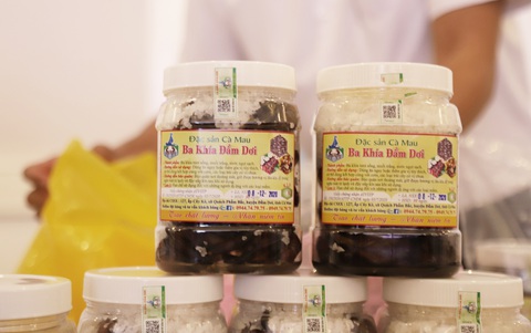 “Ba khía Đầm Dơi” đoạt giải nhất cuộc thi Khởi nghiệp ĐBSCL năm 2020 - Ảnh 2. “Ba khía Đầm Dơi” đoạt giải nhất cuộc thi Khởi nghiệp ĐBSCL năm 2020 - Ảnh 2.
