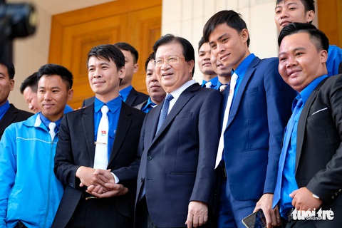 56 thanh niên tiêu biểu nhận giải thưởng Lương Định Của năm 2020 - Ảnh 2. 56 thanh niên tiêu biểu nhận giải thưởng Lương Định Của năm 2020 - Ảnh 2.