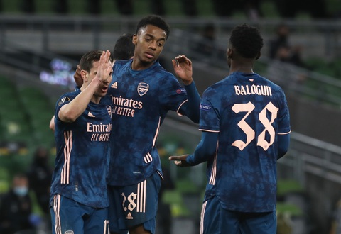 Arsenal là đội duy nhất toàn thắng ở vòng bảng Europa League - Ảnh 1. Arsenal là đội duy nhất toàn thắng ở vòng bảng Europa League - Ảnh 1.