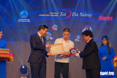 Tôi yêu Đà Nẵng: hành trình 4 năm tôn vinh người tử tế - Ảnh 7. Tôi yêu Đà Nẵng: hành trình 4 năm tôn vinh người tử tế - Ảnh 7.