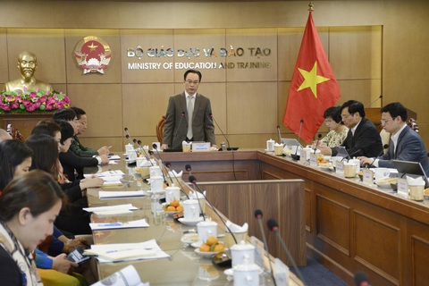 Năm 2021 vẫn giữ phương thức thi THPT, tương lai thi trên máy tính - Ảnh 1. Năm 2021 vẫn giữ phương thức thi THPT, tương lai thi trên máy tính - Ảnh 1.