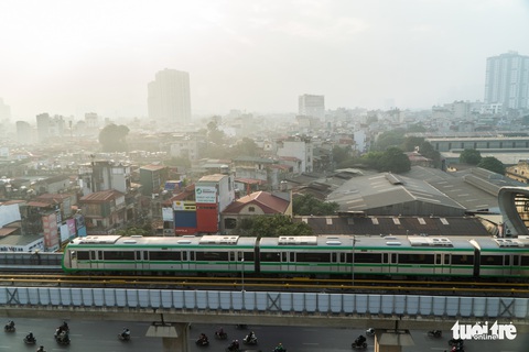 Ngắm đoàn tàu lần đầu chạy thử toàn tuyến trên đường sắt Cát Linh - Hà Đông - Ảnh 5. Ngắm đoàn tàu lần đầu chạy thử toàn tuyến trên đường sắt Cát Linh - Hà Đông - Ảnh 5.