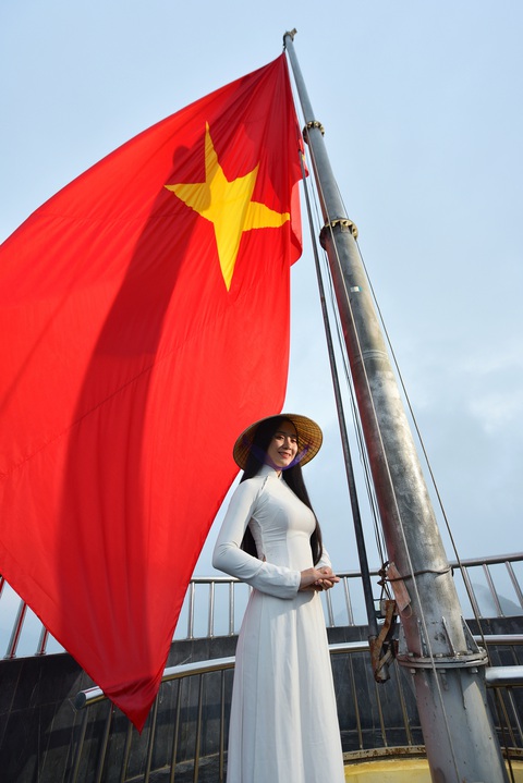 Cao nguyên đá Đồng Văn rực rỡ sắc hoa tam giác mạch - Ảnh 8. Cao nguyên đá Đồng Văn rực rỡ sắc hoa tam giác mạch - Ảnh 8.