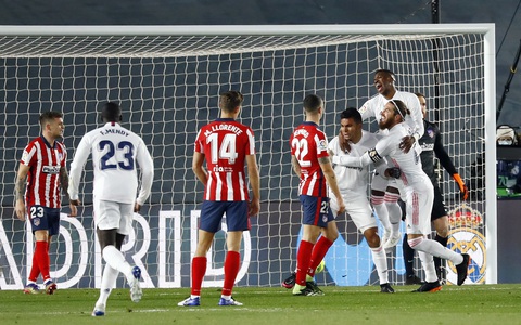 Đánh bại kình địch Atletico Madrid, Real Madrid làm sống lại cuộc đua vô địch - Ảnh 2. Đánh bại kình địch Atletico Madrid, Real Madrid làm sống lại cuộc đua vô địch - Ảnh 2.